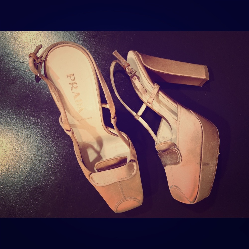 💖 PRADA Satin pink platform high heel 6